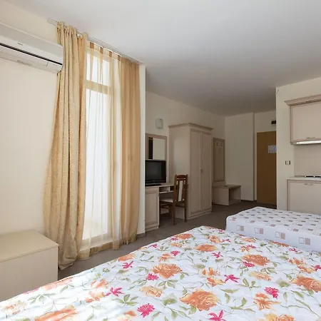 Апартамент Wifi❤studio With Kitchen & Balcony Pool View❤av❤ *