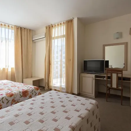 Wifi❤studio With Kitchen & Balcony Pool View❤av❤ 阳光海滩