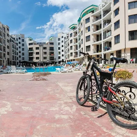Apartment Wifi❤studio With Kitchen & Balcony Pool View❤av❤